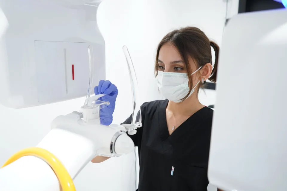 Đau dai dẳng chưa đi khám, lo lắng — sau